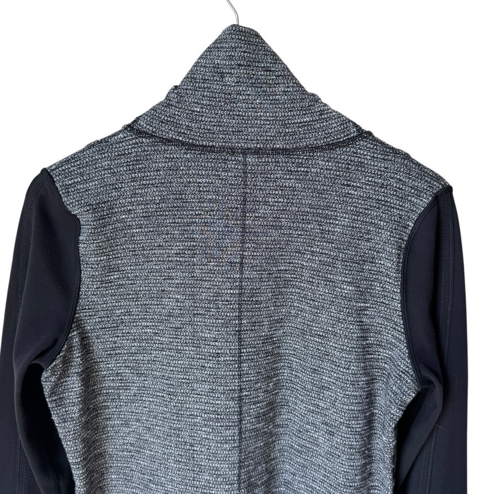 Lululemon Daily Yoga Jacket Coco Pique Black High Neck Collar Women's Size 8 - Picture 9 of 10